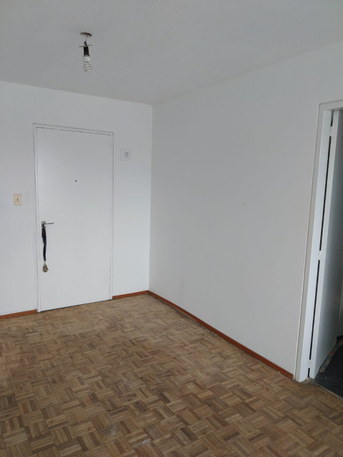 Apartamento ID.6495 - Venta con Renta Apartamento 2 Dormitorios Parque Batlle 
