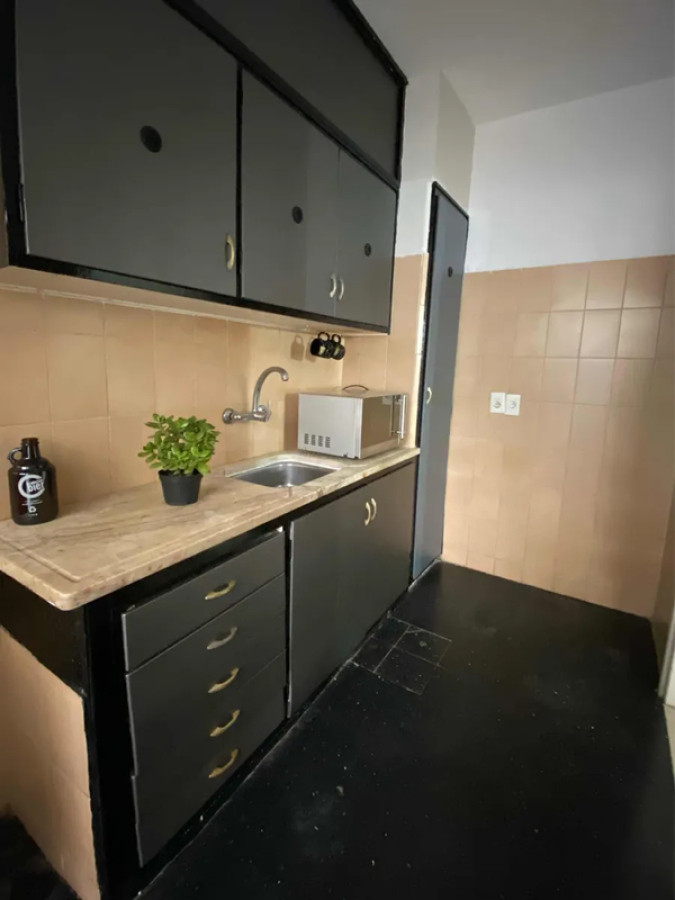 Apartamento ID.4663 - Alquiler Apartamento 1 Dormitorio Centro con Patio