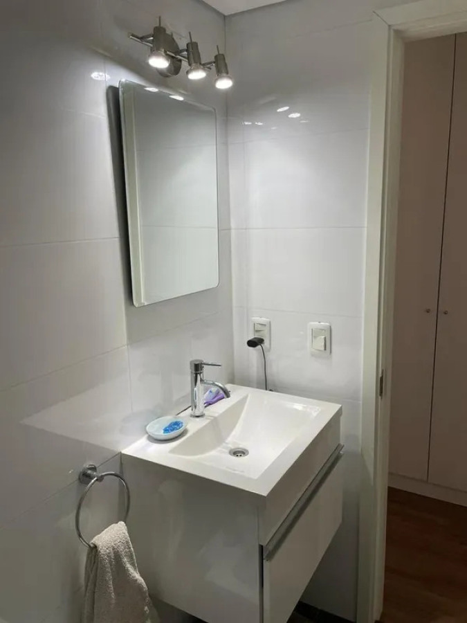 Apartamento ID.5877 - Alquiler Apartamento 1 Dormitorio Punta Carretas con balcon