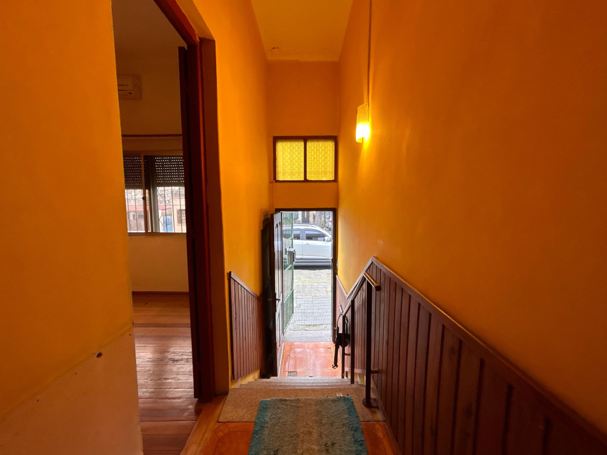 Apartamento ID.4932 - Venta Apartamento tipo Casa La Teja con Patio y Parrillero