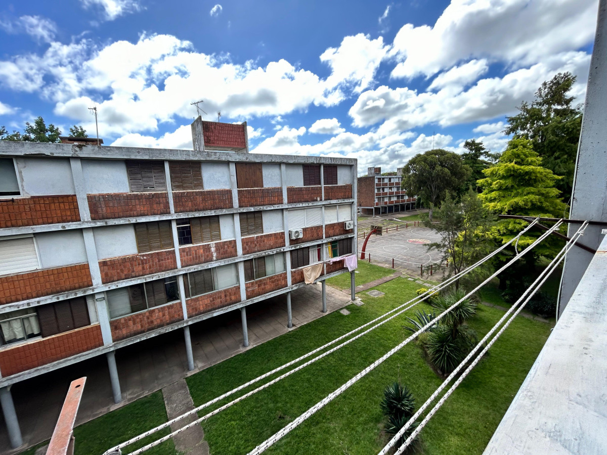 Apartamento ID.4109 - Venta Apartamento 3 Dormitorios Mercado Modelo Parrillero 