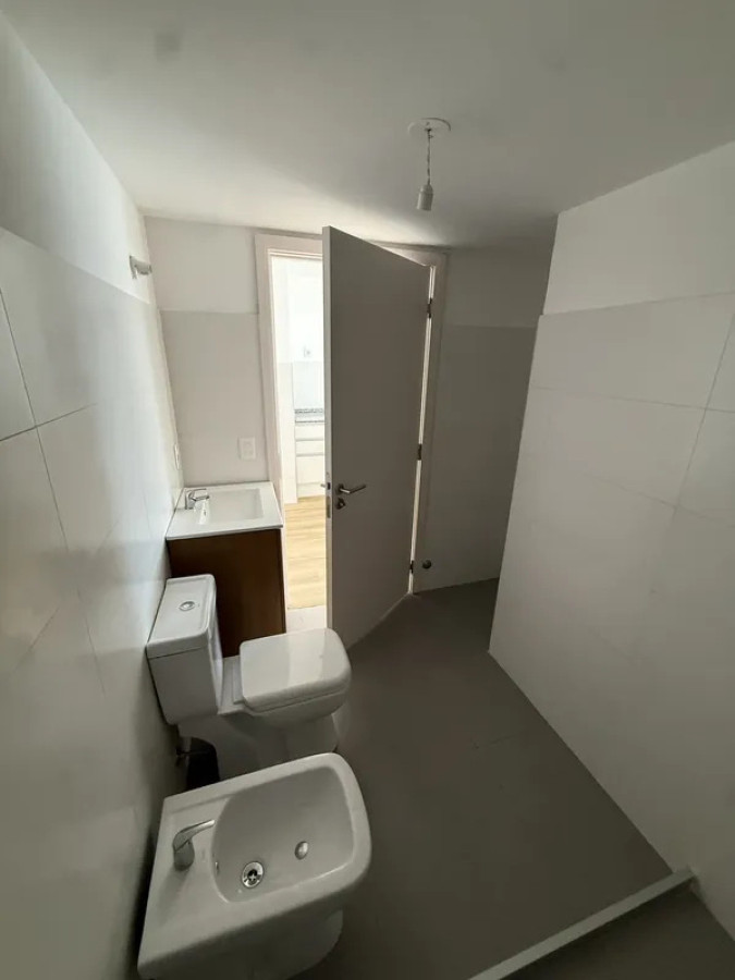 Apartamento ID.6714 - Alquiler Apartamento 1 Dormitorio Barrio Sur con garaje