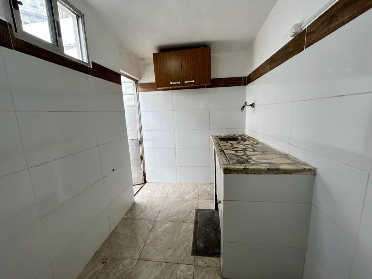 Apartamento ID.5761 - Alquiler Apartamento 1 Dormitorio Pocitos con Patio