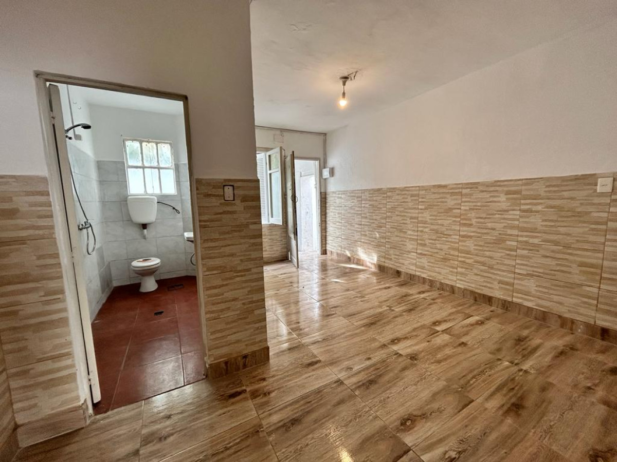 Apartamento ID.5761 - Alquiler Apartamento 1 Dormitorio Pocitos con Patio