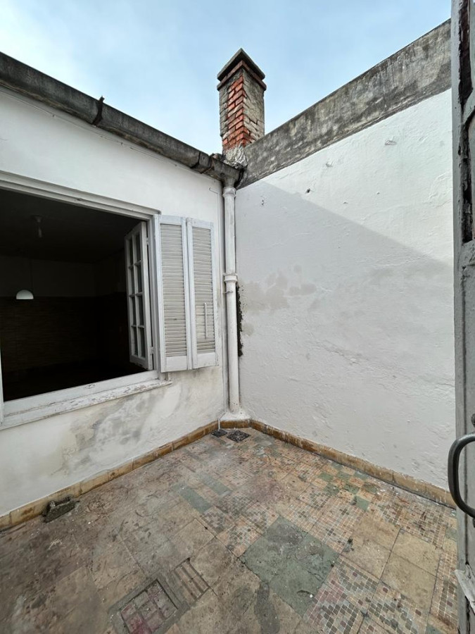 Apartamento ID.5761 - Alquiler Apartamento 1 Dormitorio Pocitos con Patio