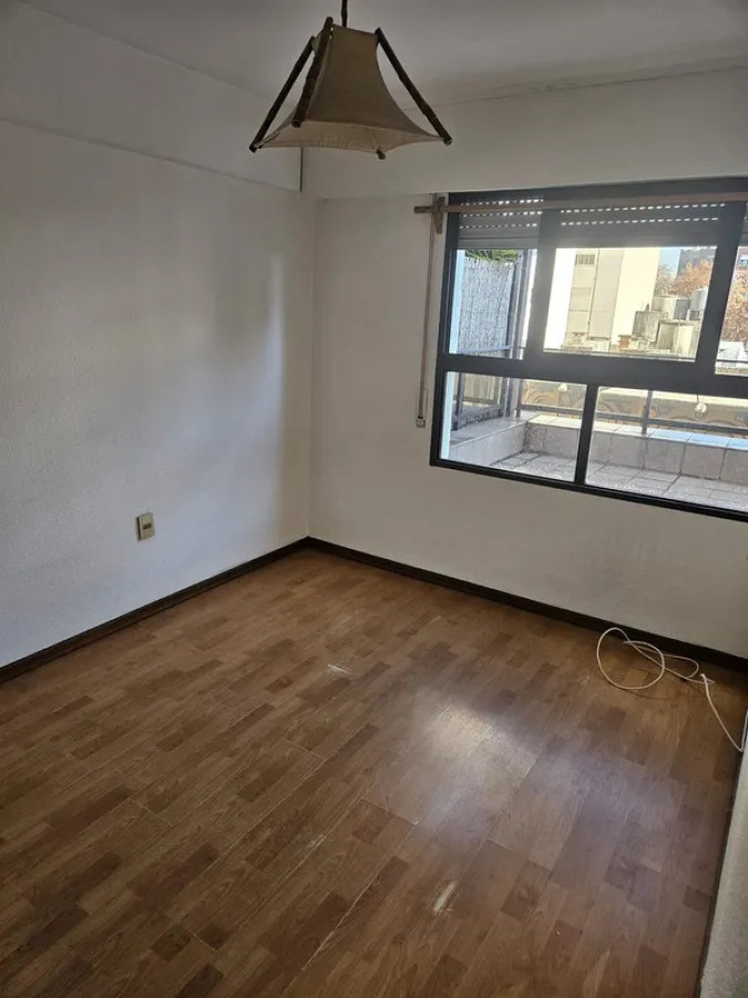 Apartamento ID.6566 - Alquiler Apartamento 1 Dormitorio Tres Cruces con terraza