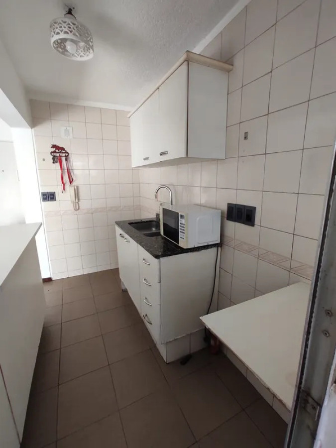Apartamento ID.6692 - Alquiler Apartamento 1 Dormitorio Parque Rodo con balcon 