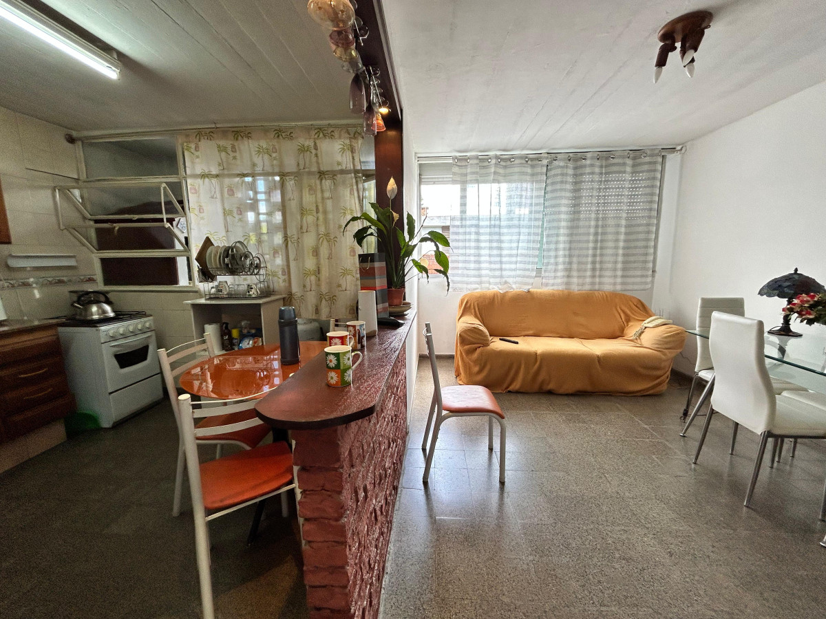 Apartamento ID.4109 - Venta Apartamento 3 Dormitorios Mercado Modelo Parrillero 