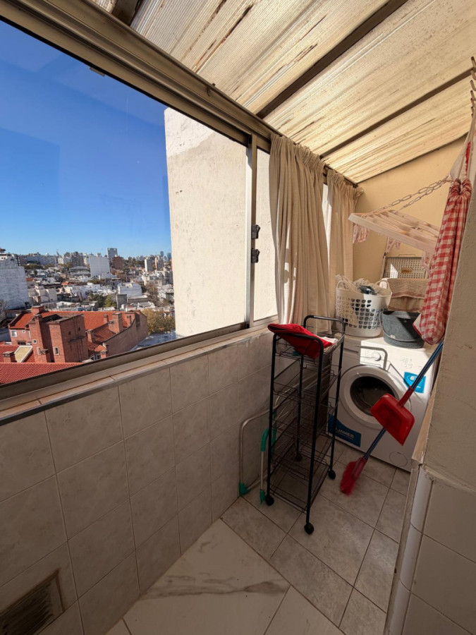 Apartamento ID.6430 - Alquiler Apartamento 2 Dormitorios Pocitos balcon y cochera
