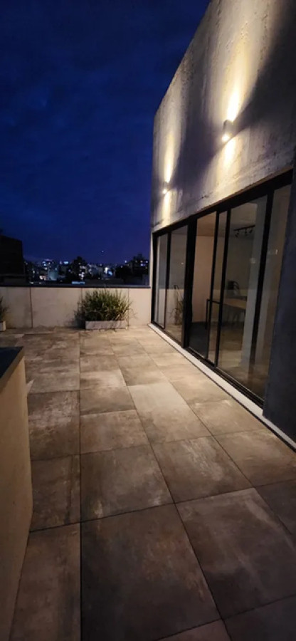 Apartamento ID.4722 - Alquiler Apartamento 1 Dormitorio Pocitos con Garaje