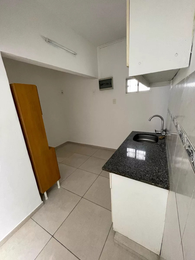 Apartamento ID.4127 - Venta Apartamento 1 Dormitorios Villa Española Patio Garaje