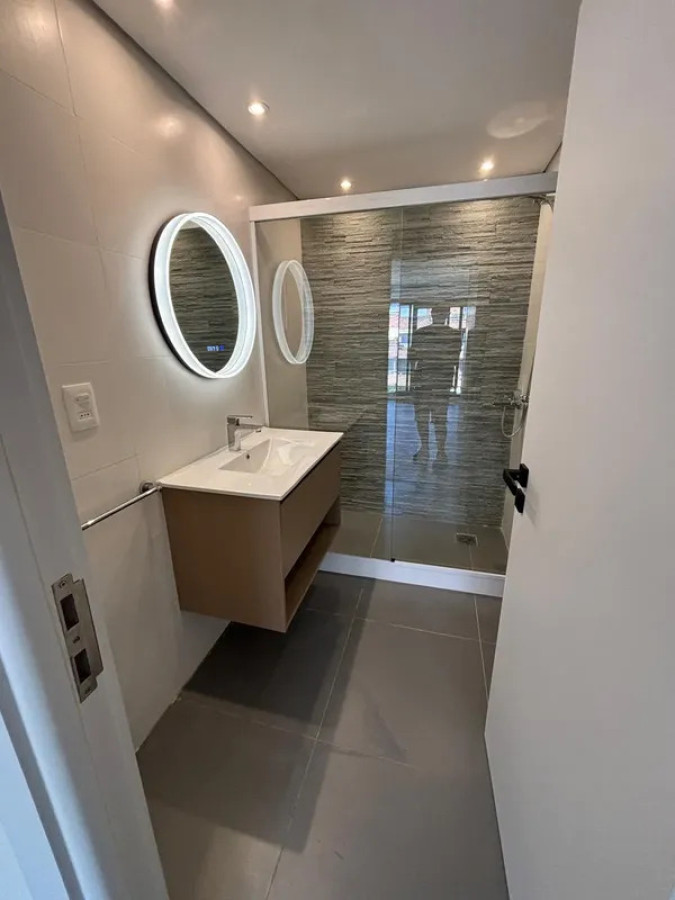 Apartamento ID.6120 - Alquiler Apartamento 1 Dormitorio Pocitos balcon y garaje