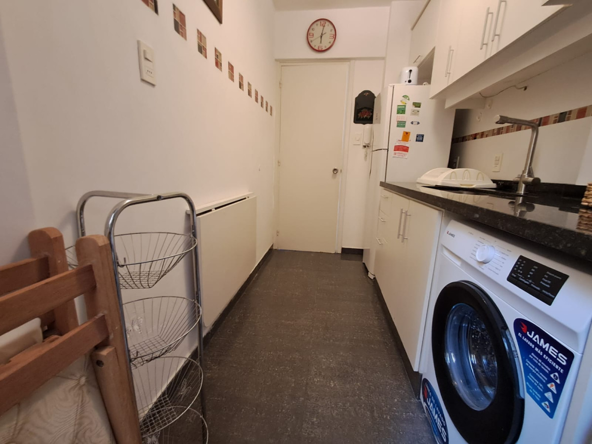 Apartamento ID.4579 - Alquiler Apartamento Amoblado 2 Dormitorios Punta Carretas 