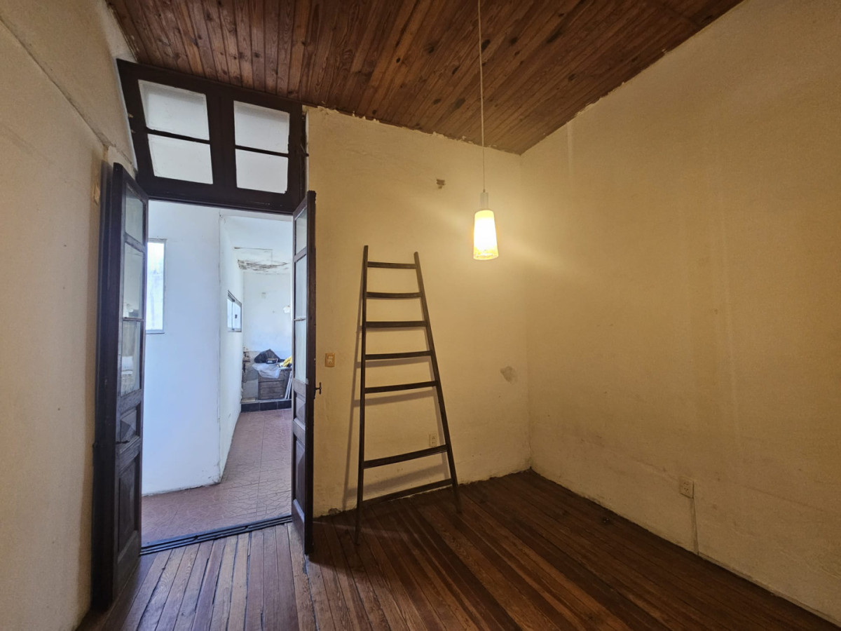 Apartamento ID.6539 - Venta Apartamento 2 Dormitorios Ciudad Vieja con azotea