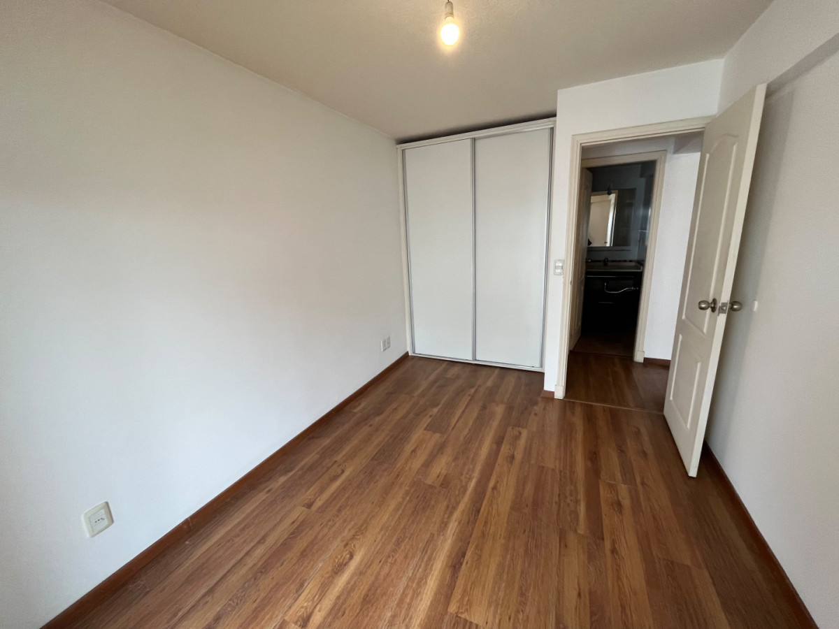 Apartamento ID.6982 - Venta y Alquiler Apartamento 1 Dormitorio Pocitos con balcon