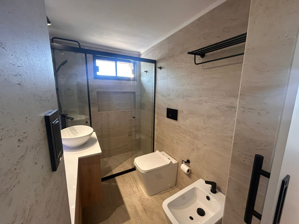 Apartamento ID.4766 - Alquiler Apartamento 4 Dormitorios Punta Carretas con garaje
