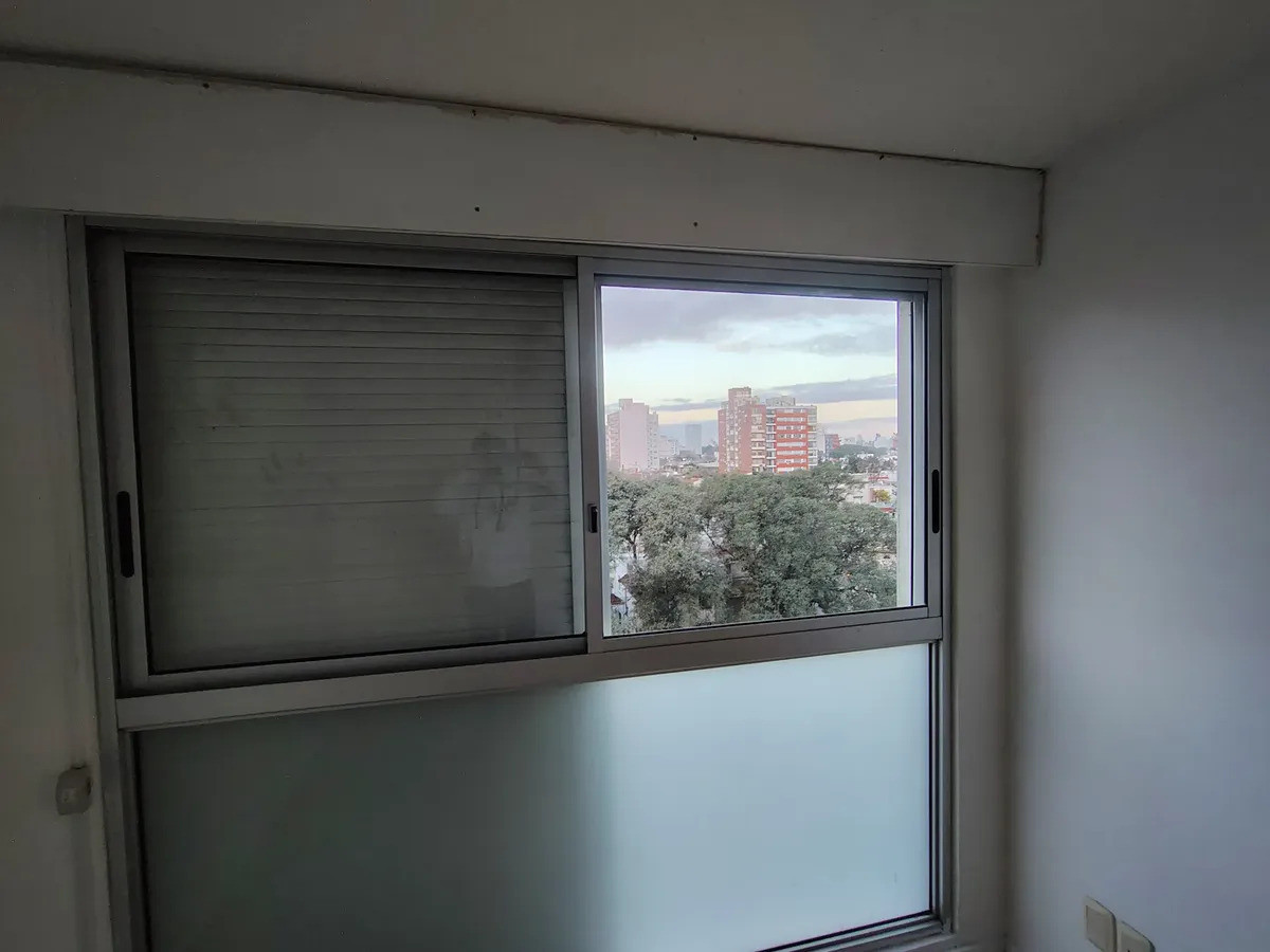 Apartamento ID.6833 - Alquiler Apartamento 1 Dormitorio Parque Rodo balcon y garaje