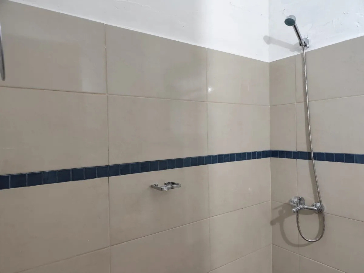 Apartamento ID.5395 - Alquiler Apartamento 2 Dormitorios Tres Cruces con patio