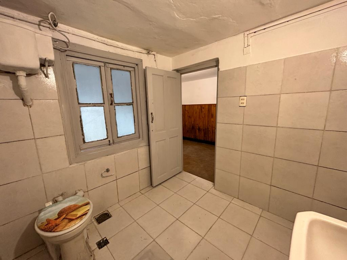 Apartamento ID.6111 - Alquiler Apartamento 1 Dormitorio Centro con patio pequeño