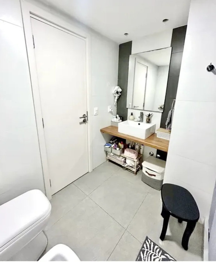 Apartamento ID.6119 - Venta con Renta Apartamento 2 Dormitorios Barrio Sur Balcon