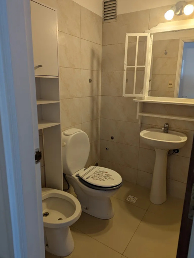 Apartamento ID.4776 - Alquiler Apartamento Monoambiente Pocitos con Balcón