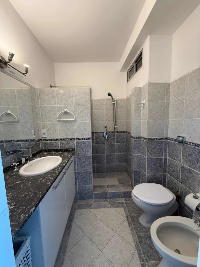 Apartamento ID.4797 - Alquiler Apartamento 2 Dormitorios Buceo con garaje 