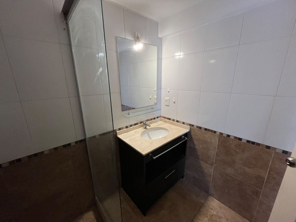 Apartamento ID.6982 - Venta y Alquiler Apartamento 1 Dormitorio Pocitos con balcon