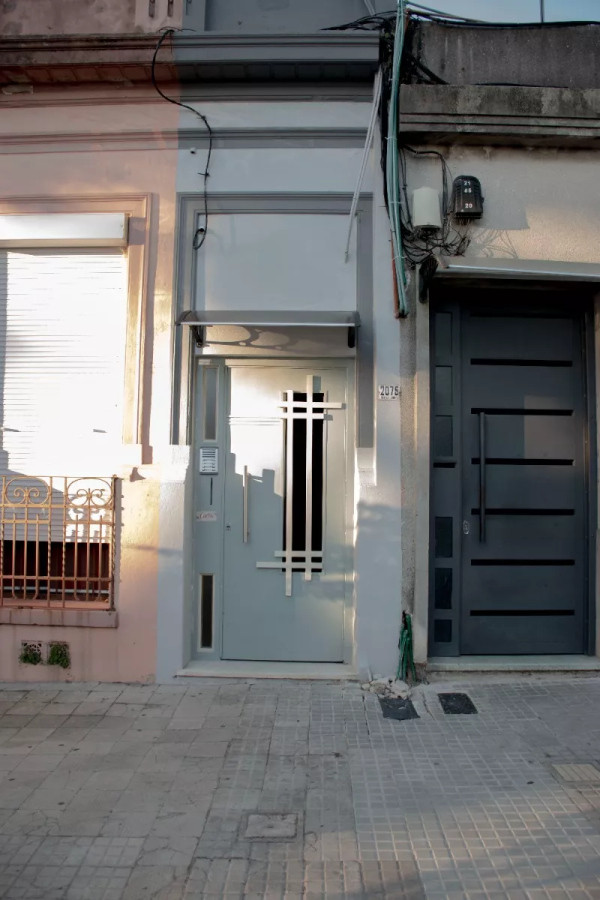 Apartamento ID.4272 - Venta Apartamento 3 Dormitorios La Comercial con Parrillero