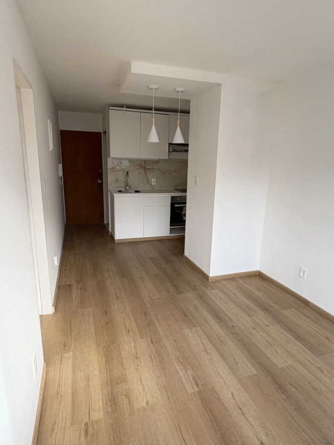 Apartamento ID.6726 - Alquiler Apartamento 1 Dormitorio Punta Carretas con Garaje