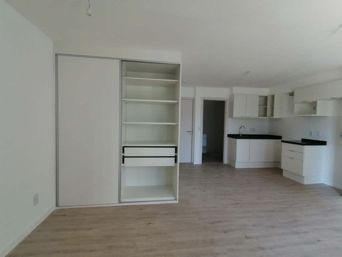 Apartamento ID.1783 - Apartamento Alquiler Monoambiente Parque Batlle Gran Balcón