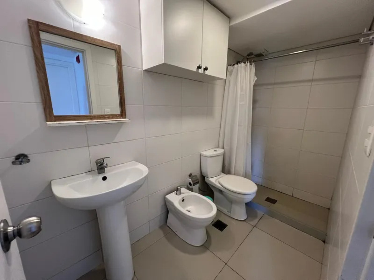 Apartamento ID.6189 - Alquiler Apartamento 2 Dormitorio Jacinto Vera con balcon