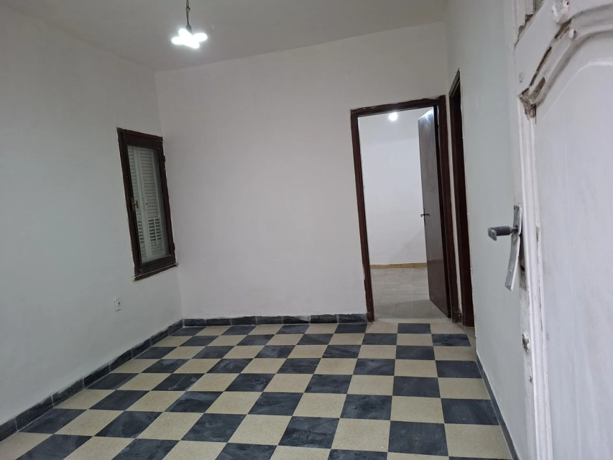 Apartamento ID.5572 - Alquiler Apartamento 1 Dormitorio Aires Puros con patio