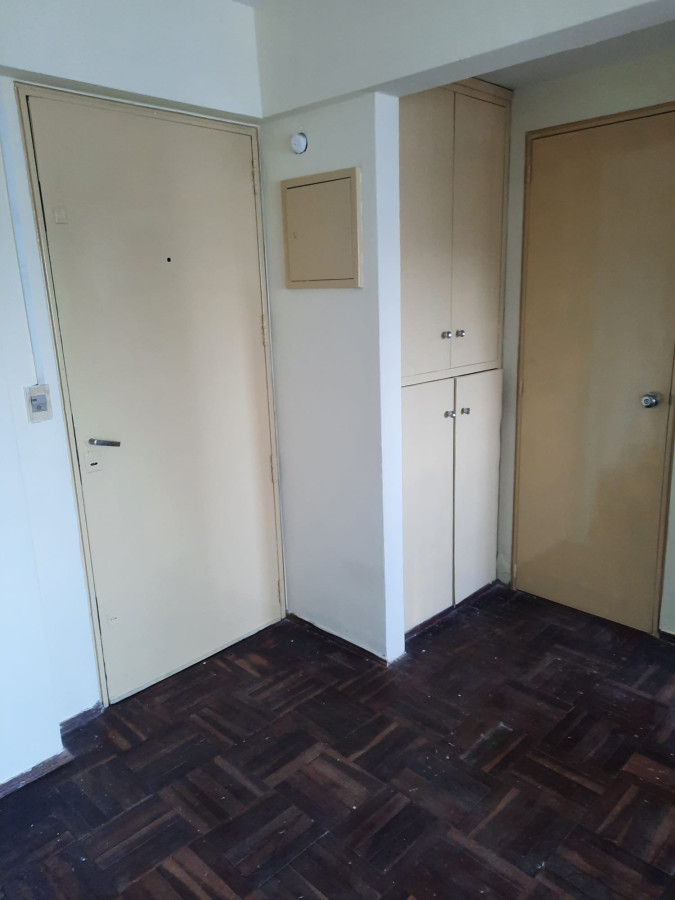 Apartamento ID.4425 - Alquiler Apartamento 1 Dormitorio Centro con balcón