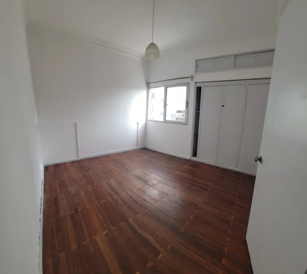 Apartamento ID.4688 - Alquiler Apartamento 2 Dormitorios y 2 Baños Tres Cruces