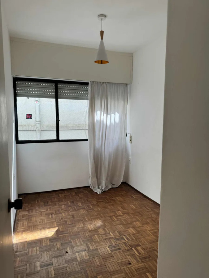 Apartamento ID.5304 - Alquiler Apartamento 3 Dormitorios Punta Carretas con garaje