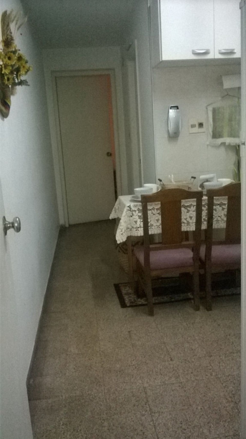 Apartamento ID.4451 - Venta con Renta Apartamento 1 Dormitorio Centro con Patio