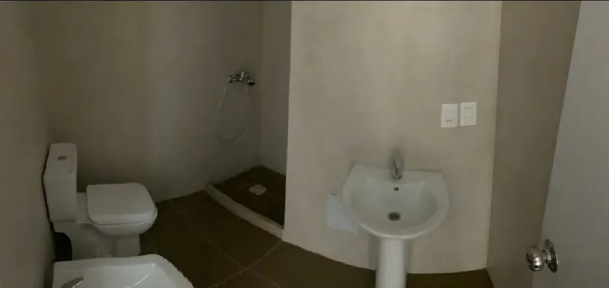 Apartamento ID.6617 - Venta con Renta Apartamento 2 Dormitorios Brazo Oriental