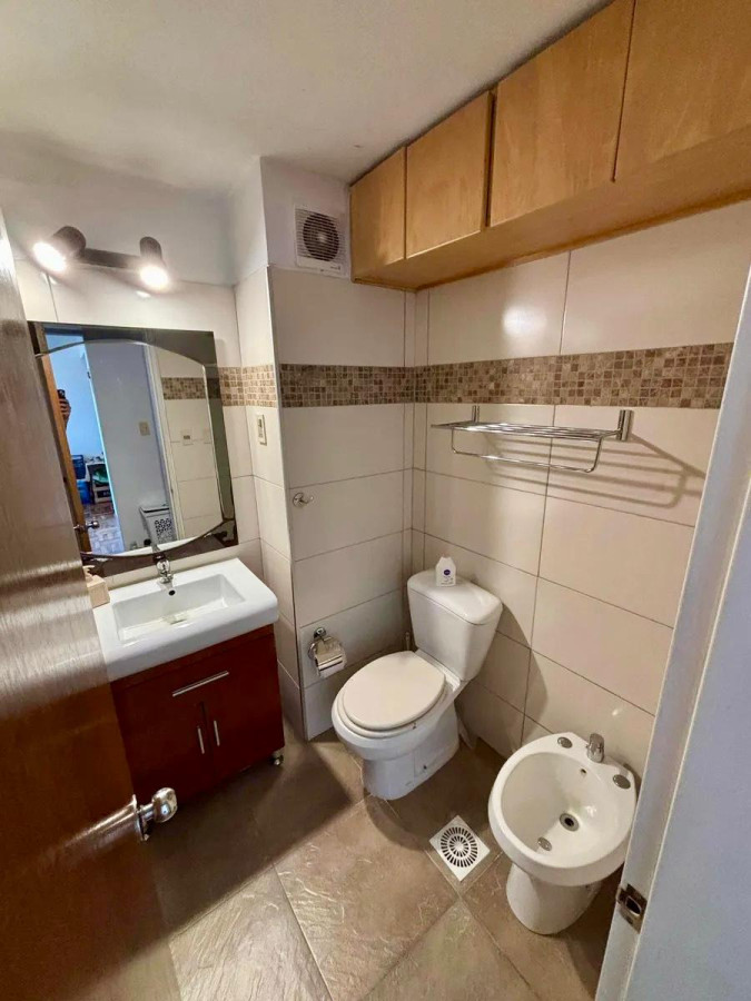 Apartamento ID.4652 - Alquiler Apartamento 2 Dormitorios Buceo con balcon y cochera