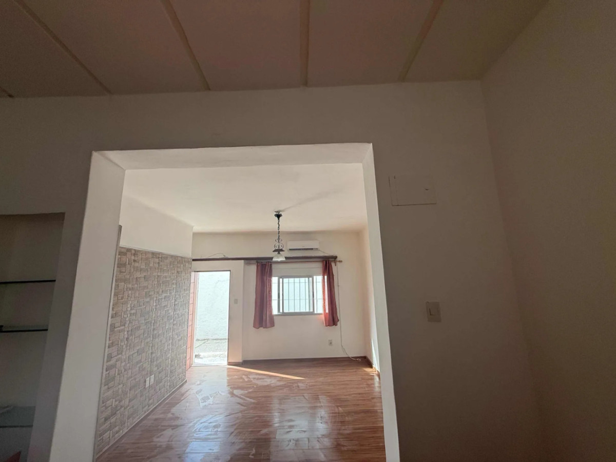 Apartamento ID.5947 - Venta Apartamento tipo Casa 1 Dormitorio Prado