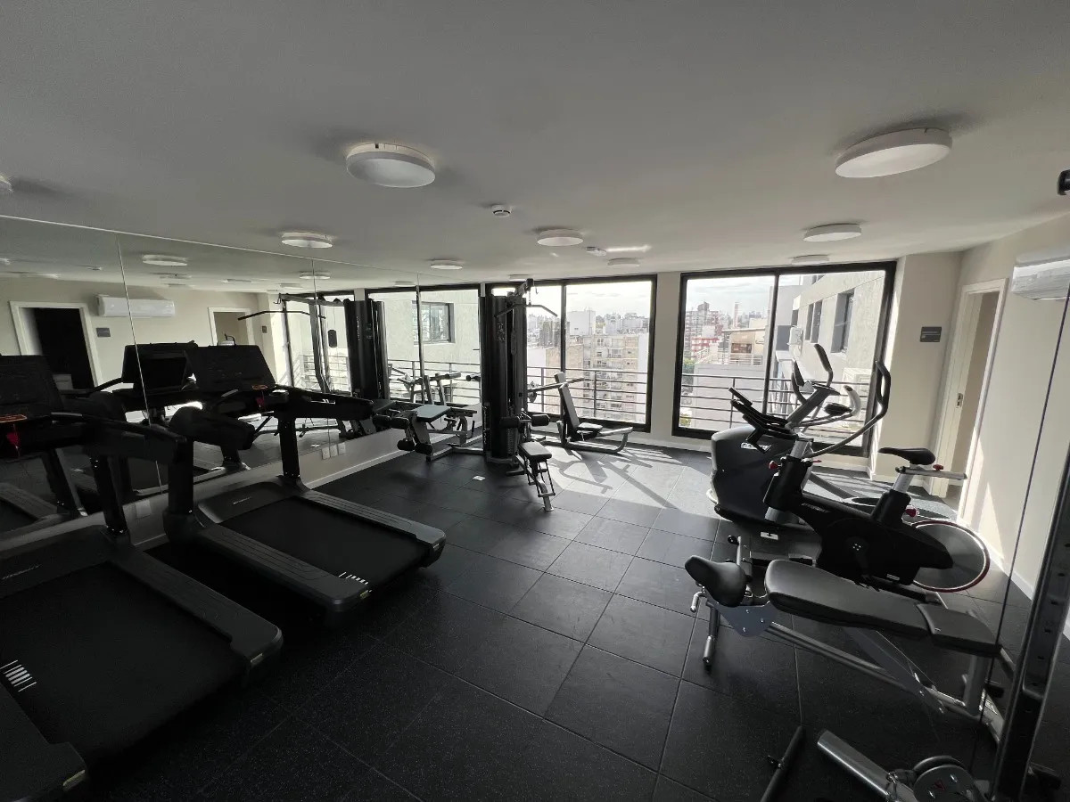 Apartamento ID.4701 - Alquiler Apartamento 1 Dormitorio Pocitos con balcón y garaje