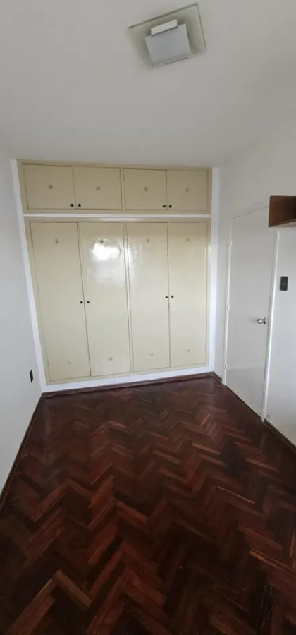 Apartamento ID.6035 - Venta Apartamento 2 Dormitorios Aguada con balcon