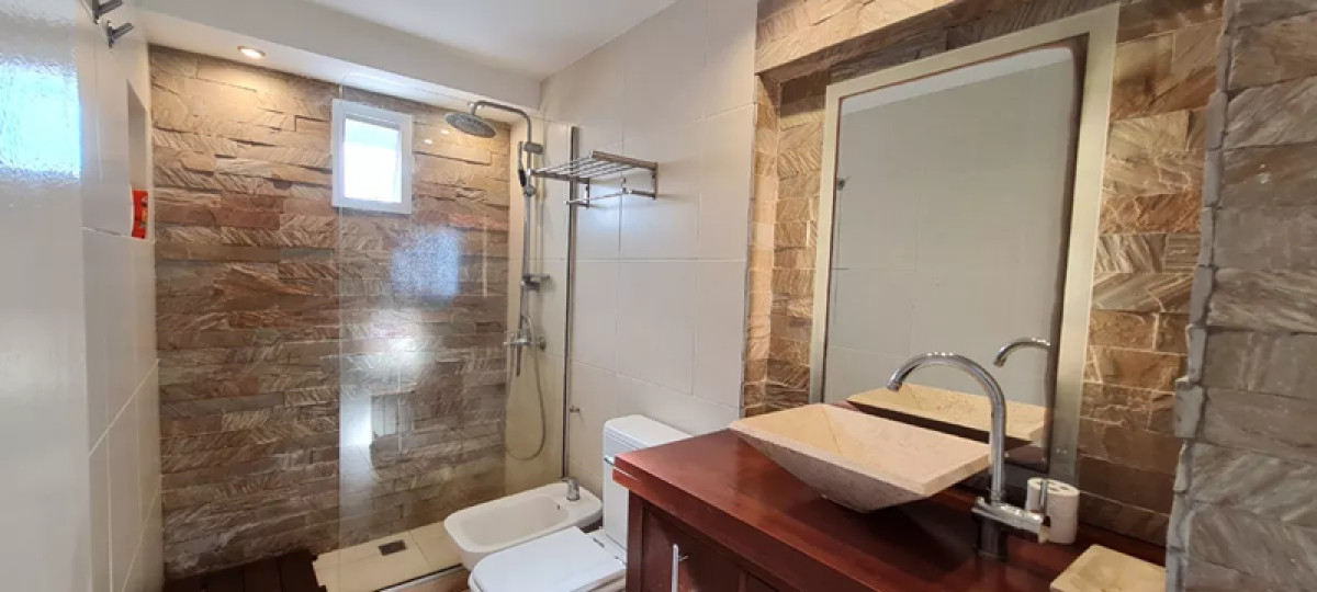 Apartamento ID.4362 - Alquiler Apartamento Amueblado 4 Dormitorios Punta Carretas