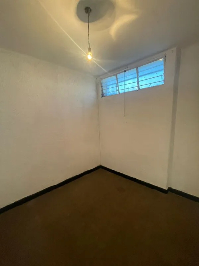 Apartamento ID.5196 - Alquiler Apartamento tipo Casa 2 Dormitorios La Blanqueada  