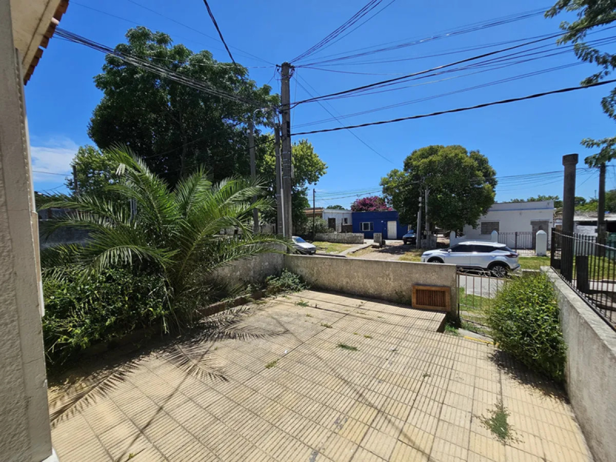 Apartamento ID.4997 - Venta Dos Apartamentos y Galpon Cerrito Inversion