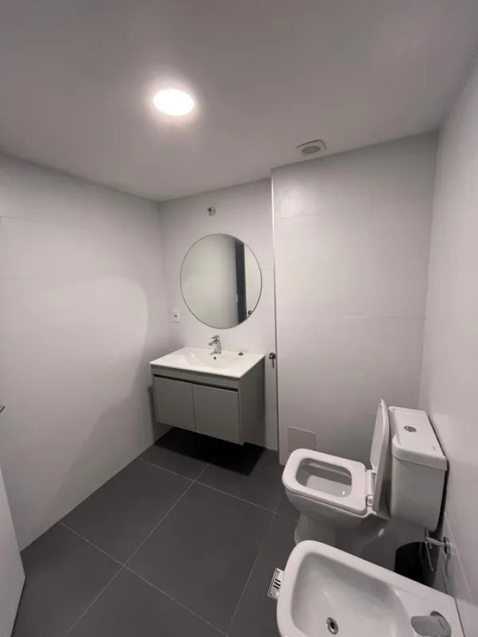 Apartamento ID.5704 - Alquiler Apartamento 1 Dormitorio La Comercial con balcon