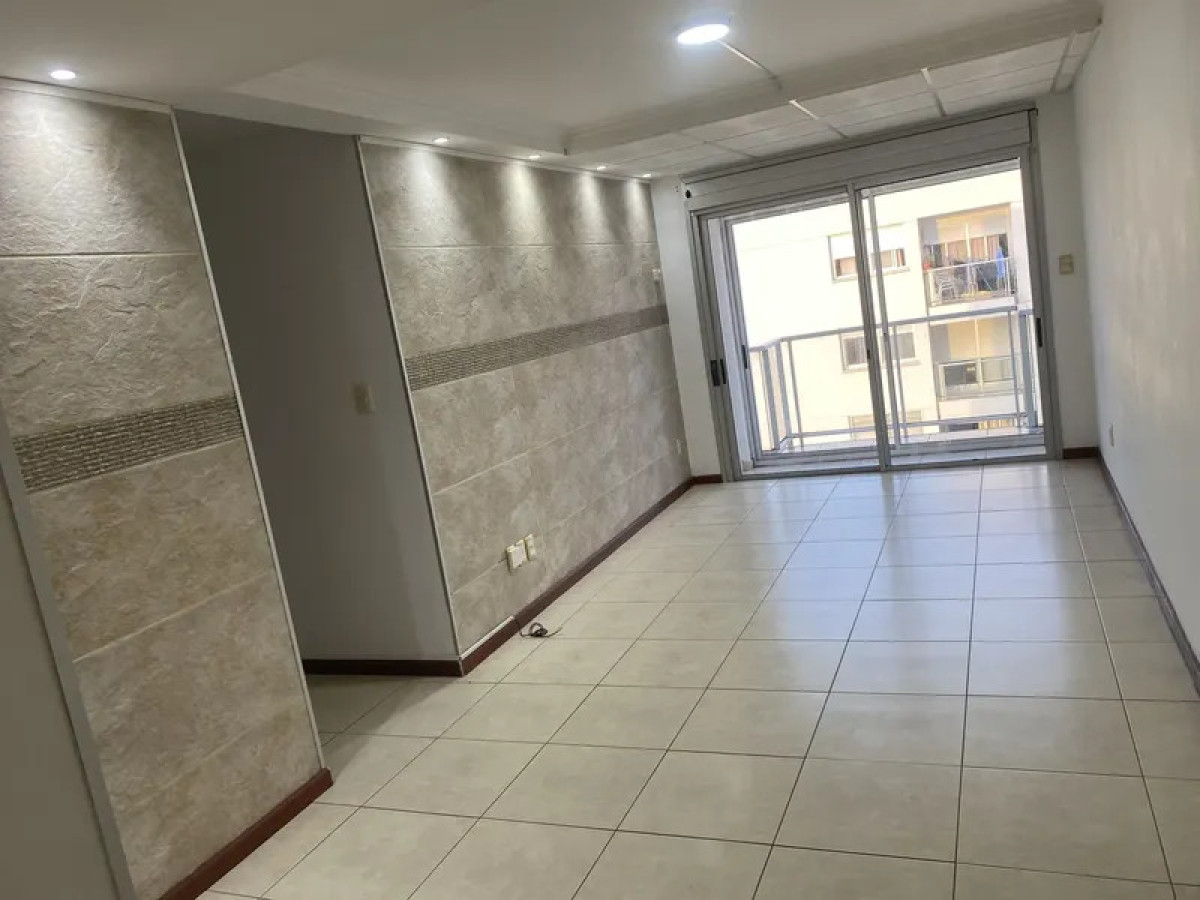 Apartamento ID.6285 - Alquiler Apartamento 2 Dormitorios Aguada con balcon