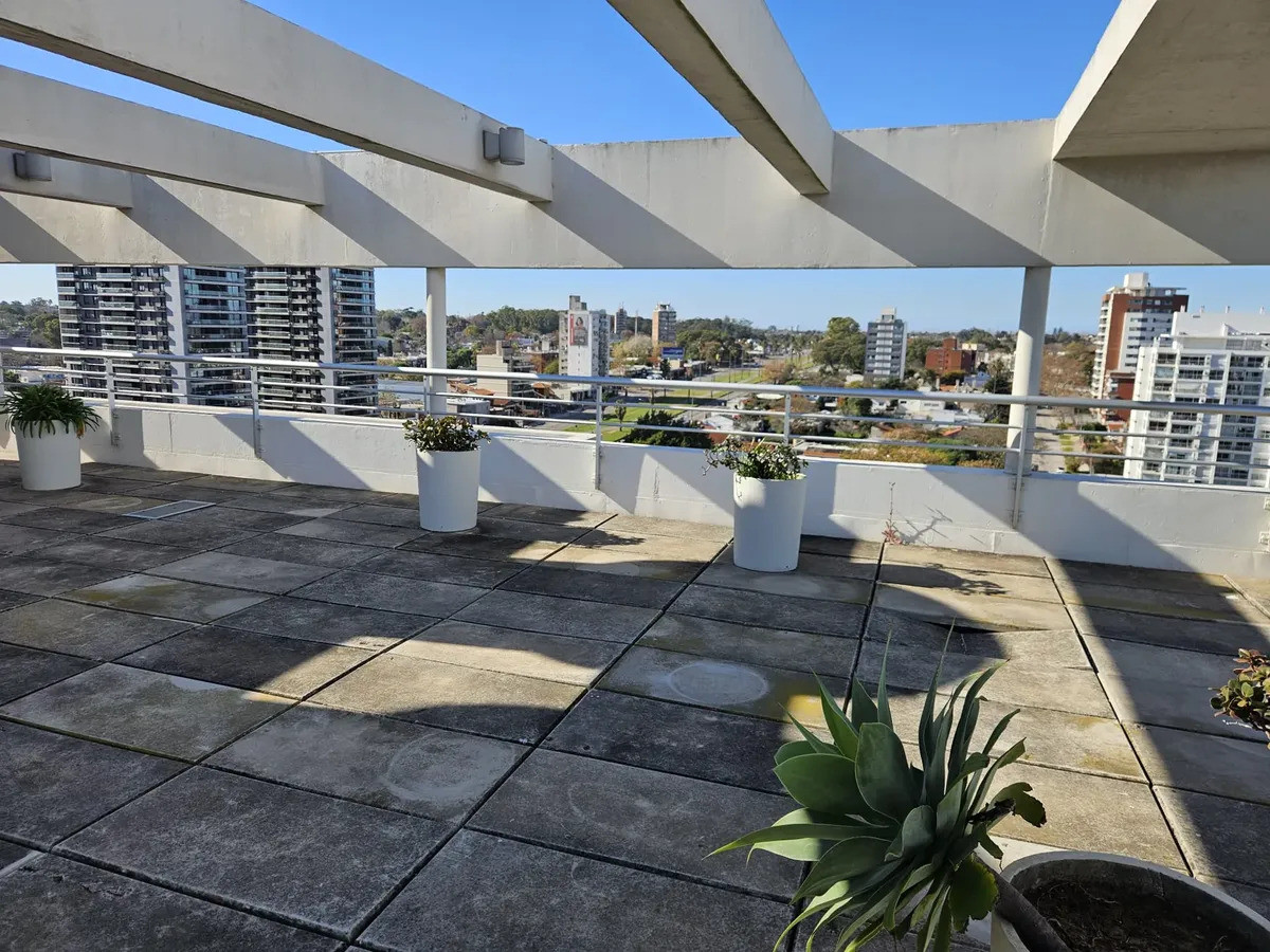 Apartamento ID.6628 - Venta Apartamento 2 Dormitorios Malvin con garaje