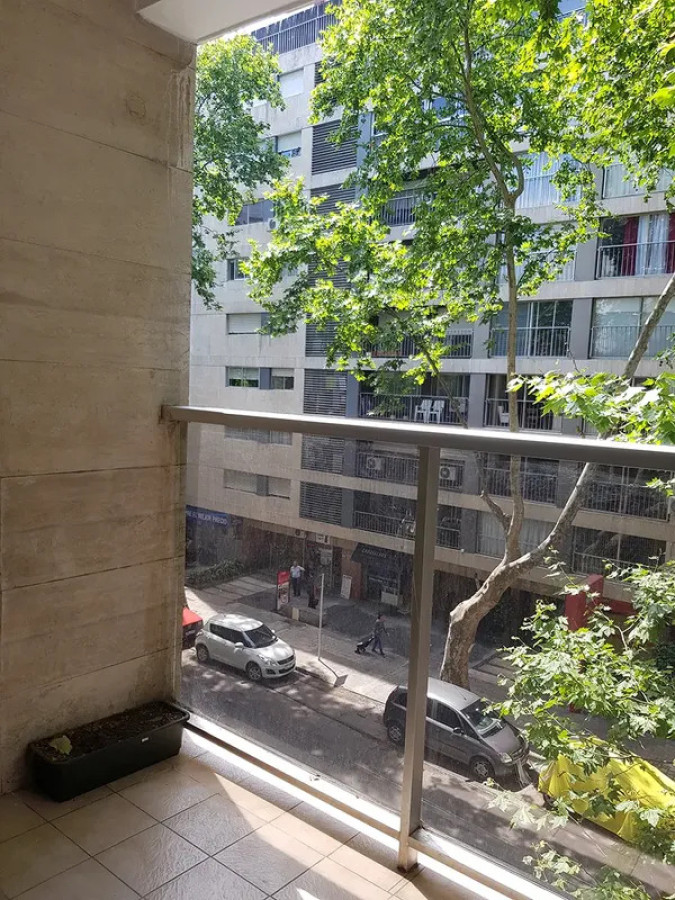 Apartamento ID.6813 - Alquiler Apartamento 1 Dormitorio Pocitos con balcon y garaje
