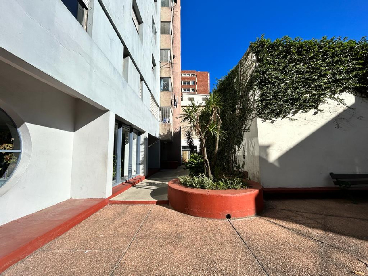 Apartamento ID.1556 - Apartamento con saldo ANV en Venta Aguada 2 Dormitorios y Balcón