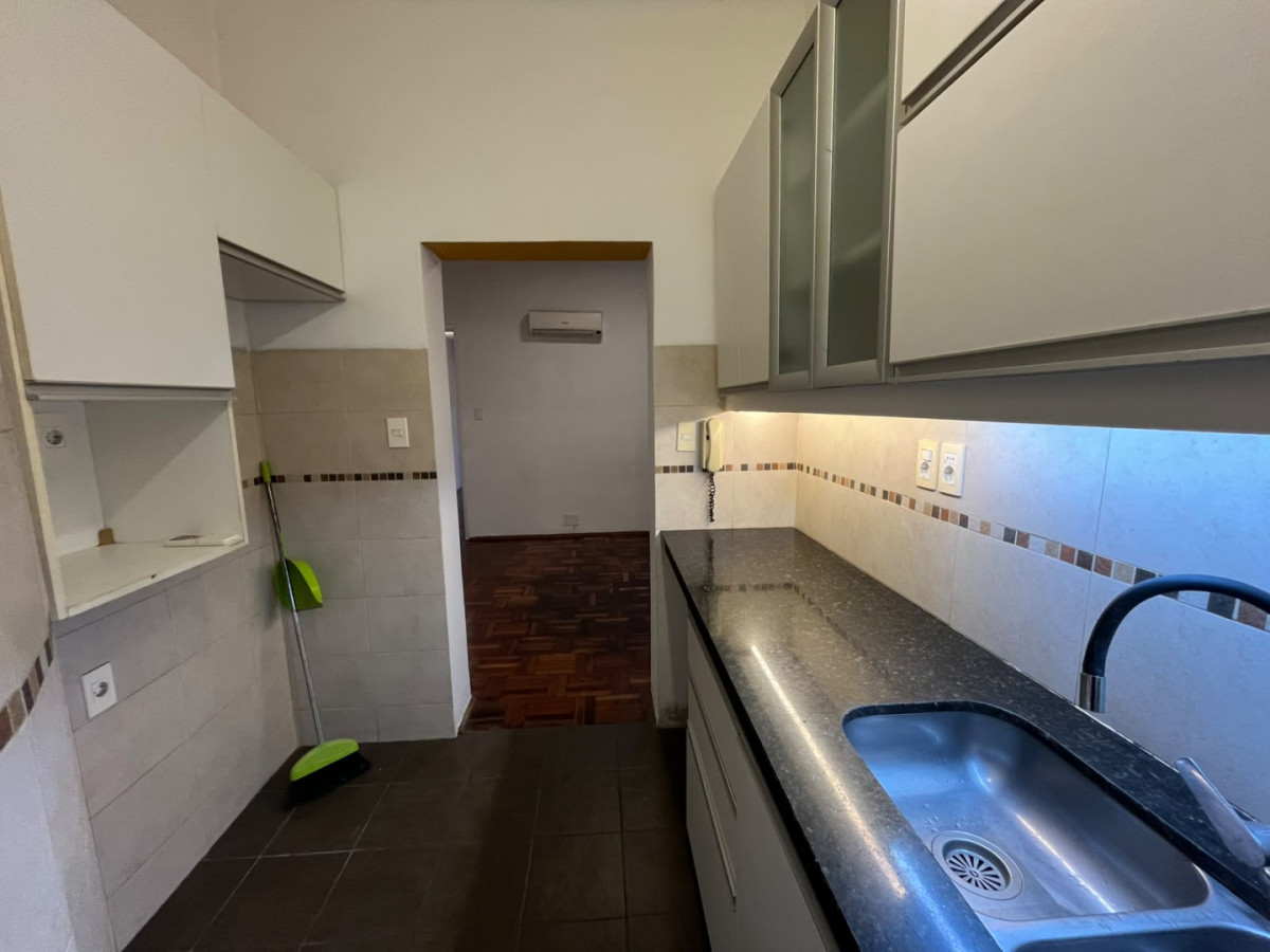 Apartamento ID.6483 - Alquiler Apartamento 2 Dormitorios Pocitos 